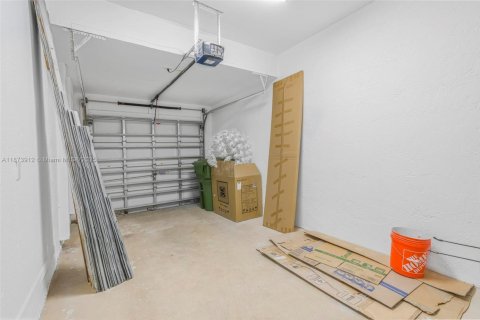 Townhouse in Pembroke Pines, Florida 3 bedrooms, 128.11 sq.m. № 1926881 - photo 22