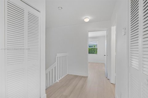 Townhouse in Pembroke Pines, Florida 3 bedrooms, 128.11 sq.m. № 1926881 - photo 13