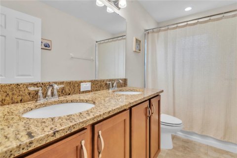 House in Lakeland, Florida 3 bedrooms, 194.54 sq.m. № 1894856 - photo 24