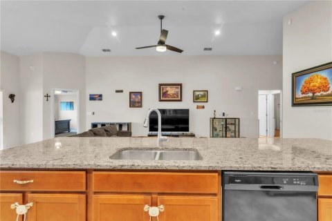 House in Lakeland, Florida 3 bedrooms, 194.54 sq.m. № 1894856 - photo 11