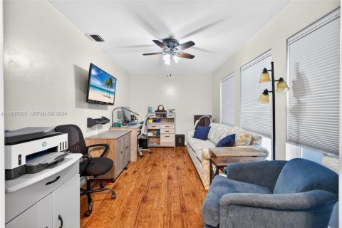 Casa en venta en Cape Coral, Florida, 3 dormitorios, 182 m2 № 2046591 - foto 10