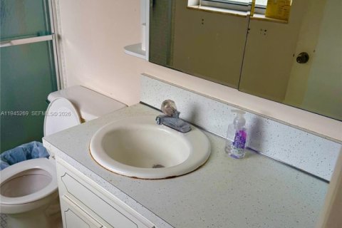 Купить кондоминиум в Халландейл-Бич, Флорида 2 спальни, 111.48м2, № 2001889 - фото 19