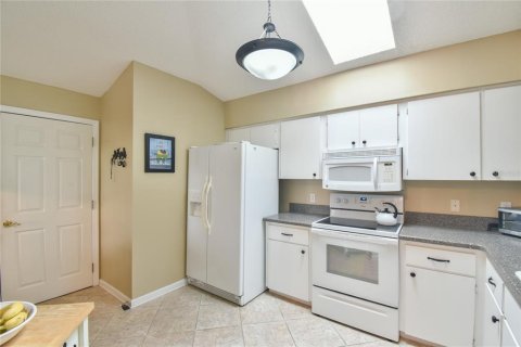 House in Ocala, Florida 2 bedrooms, 107.86 sq.m. № 1020882 - photo 6
