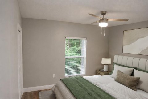 Condo in Brandon, Florida, 2 bedrooms № 2199014 - photo 10
