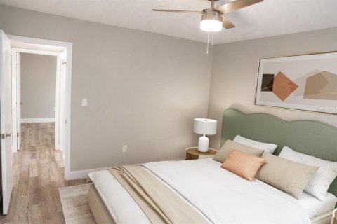 Condo in Brandon, Florida, 2 bedrooms № 2199014 - photo 14