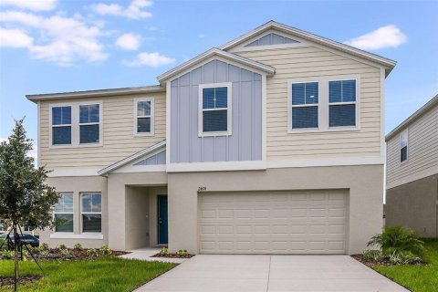 House in Haines City, Florida 6 bedrooms, 354.33 sq.m. № 1767984 - photo 1