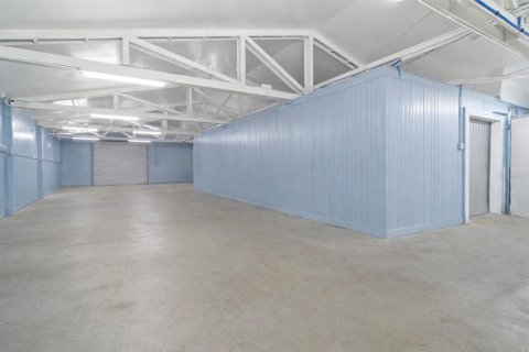Commercial property in Eustis, Florida 331.85 sq.m. № 2213099 - photo 18