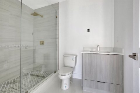 Villa ou maison à vendre à Miramar, Floride: 5 chambres, 242.75 m2 № 2025910 - photo 21