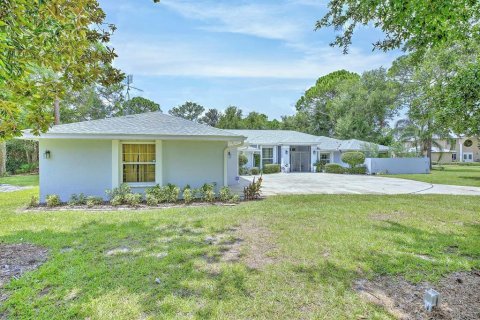 House in Sebring, Florida 4 bedrooms, 349.31 sq.m. № 2308275