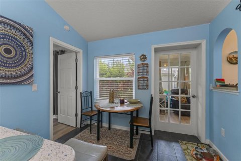 House in Leesburg, Florida 2 bedrooms, 138.98 sq.m. № 2093650 - photo 17