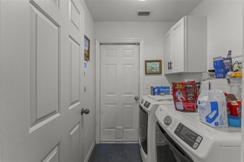 House in Leesburg, Florida 2 bedrooms, 138.98 sq.m. № 2093650 - photo 20