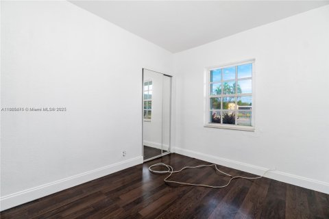 Villa ou maison à vendre à Miami Gardens, Floride: 3 chambres № 2015050 - photo 10