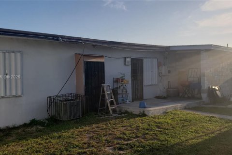 Villa ou maison à vendre à Miami Gardens, Floride: 3 chambres № 2015050 - photo 3