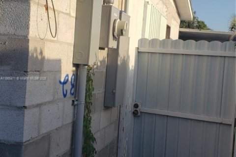 Villa ou maison à vendre à Miami Gardens, Floride: 3 chambres № 2015050 - photo 7