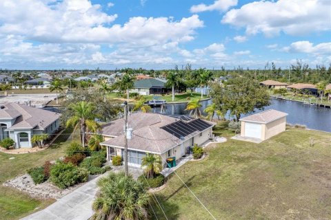 Villa ou maison à vendre à Port Charlotte, Floride: 3 chambres, 133.13 m2 № 1545123 - photo 4