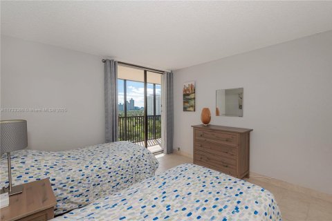 Купить кондоминиум в Авентура, Флорида 2 спальни, 121.98м2, № 1763777 - фото 22