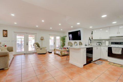 Touwnhouse à louer à Miami, Floride: 3 chambres, 133.78 m2 № 2020357 - photo 26