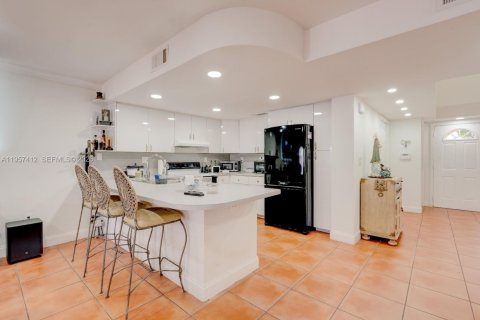 Touwnhouse à louer à Miami, Floride: 3 chambres, 133.78 m2 № 2020357 - photo 27