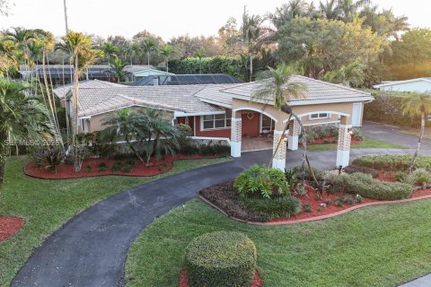 Casa en Palmetto Bay, Florida 5 dormitorios, 266.07 m2 № 2032492