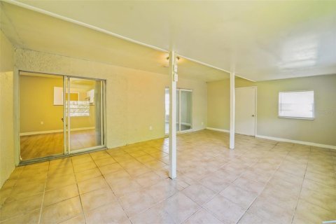 Villa ou maison à vendre à Kissimmee, Floride: 3 chambres, 115.01 m2 № 1876009 - photo 20