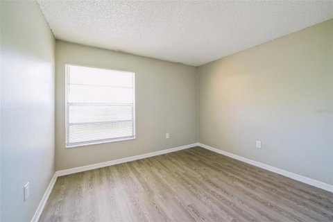 Villa ou maison à vendre à Kissimmee, Floride: 3 chambres, 115.01 m2 № 1876009 - photo 18