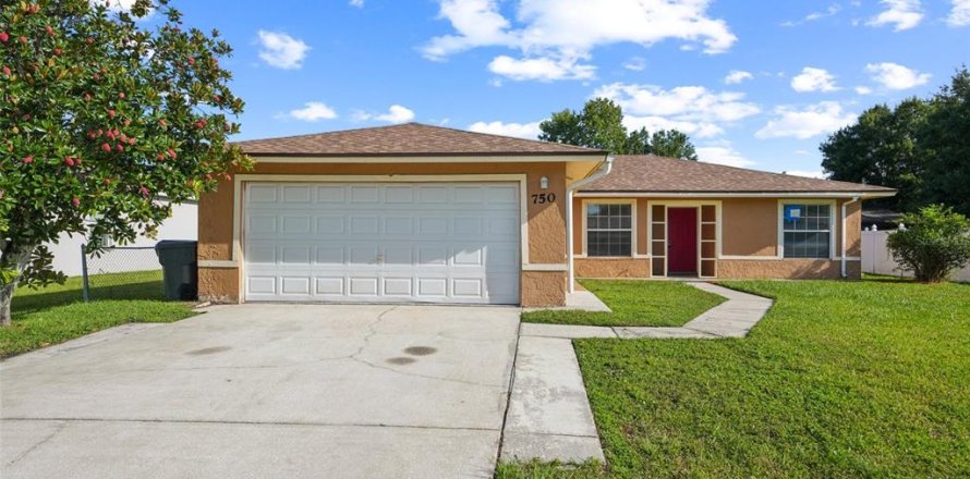 Villa ou maison à Kissimmee, Floride 3 chambres, 115.01 m2 № 1876009