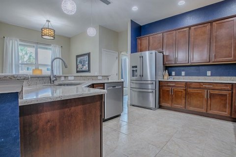 Купить виллу или дом в Оксфорд, Флорида 8 комнат, 250.46м2, № 1685073 - фото 12
