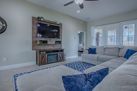 Casa en venta en Oxford, Florida, 4 dormitorios, 250.46 m2 № 1685073 - foto 6