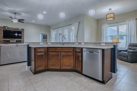 Casa en venta en Oxford, Florida, 4 dormitorios, 250.46 m2 № 1685073 - foto 11