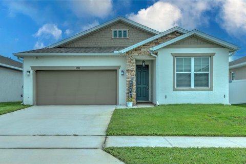 House in MATTIE POINTE in Auburndale, Florida 4 bedrooms, 216 sq.m. № 2236489