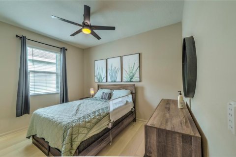 House in MATTIE POINTE in Auburndale, Florida 4 bedrooms, 216 sq.m. № 2236489 - photo 17