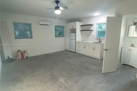 Immobilier commercial à vendre à Miami, Floride: 194.17 m2 № 2081191 - photo 7