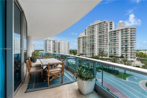 Copropriété à louer à Miami Beach, Floride: 2 chambres, 191.29 m2 № 2031583 - photo 15