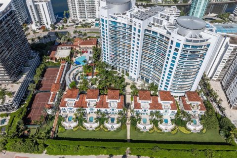 Copropriété à louer à Miami Beach, Floride: 2 chambres, 191.29 m2 № 2031583 - photo 23