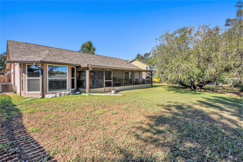House in Brandon, Florida 3 bedrooms, 145.11 sq.m. № 2227104 - photo 24