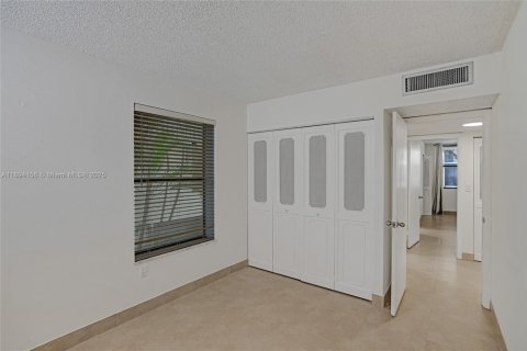 Купить таунхаус в Авентура, Флорида 3 спальни, 123.56м2, № 1945761 - фото 17