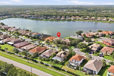 Casa en venta en Bradenton, Florida, 4 dormitorios, 272.2 m2 № 2203163 - foto 4