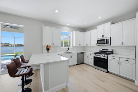 Casa en venta en Bradenton, Florida, 4 dormitorios, 272.2 m2 № 2203163 - foto 16