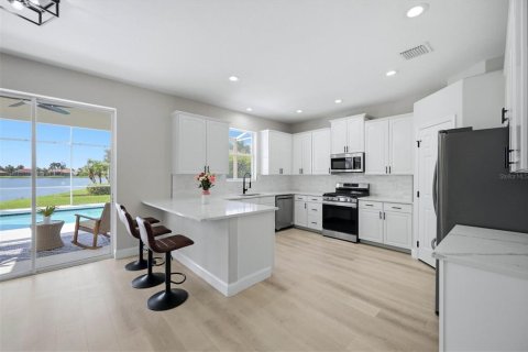 Casa en venta en Bradenton, Florida, 4 dormitorios, 272.2 m2 № 2203163 - foto 12