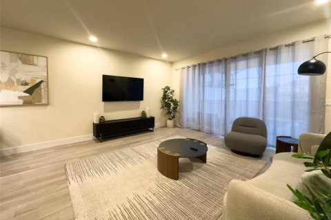 Touwnhouse à vendre à Clermont, Floride: 3 chambres, 172.24 m2 № 2104569 - photo 7