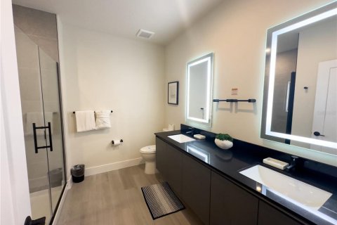 Touwnhouse à vendre à Clermont, Floride: 3 chambres, 172.24 m2 № 2104569 - photo 12