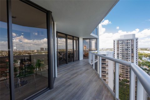 Condominio en venta en Aventura, Florida, 3 dormitorios, 157.93 m2 № 2051312 - foto 24