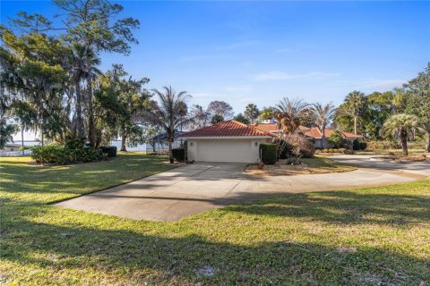 Casa en venta en Mount Dora, Florida, 3 dormitorios, 277.41 m2 № 2207617 - foto 15