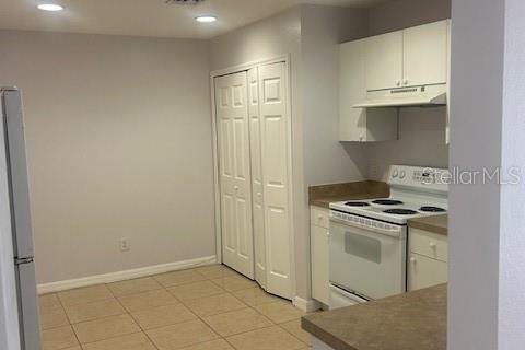 Condominio en alquiler en Orlando, Florida, 2 dormitorios, 97.55 m2 № 1895115 - foto 3