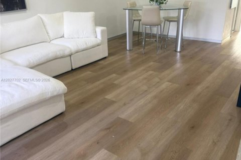 Copropriété à louer à Doral, Floride: 3 chambres, 104.05 m2 № 2084069 - photo 6