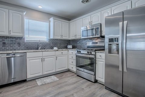 Casa en venta en The Villages, Florida, 2 dormitorios, 105.72 m2 № 1886504 - foto 27