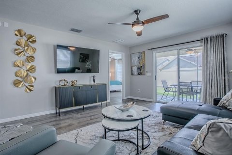 Casa en venta en The Villages, Florida, 2 dormitorios, 105.72 m2 № 1886504 - foto 11