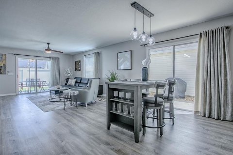 Casa en venta en The Villages, Florida, 2 dormitorios, 105.72 m2 № 1886504 - foto 5