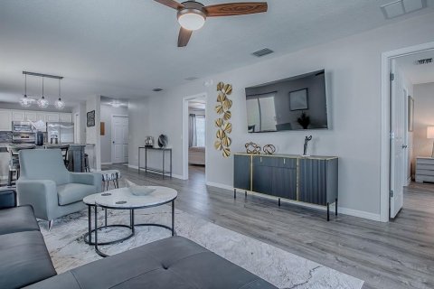 Casa en venta en The Villages, Florida, 2 dormitorios, 105.72 m2 № 1886504 - foto 14