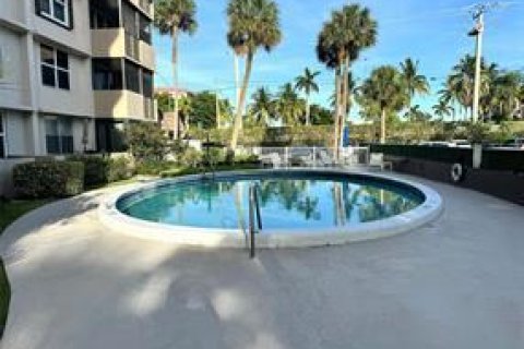Condominio en venta en Pompano Beach, Florida, 1 dormitorio, 58.53 m2 № 2253459 - foto 25
